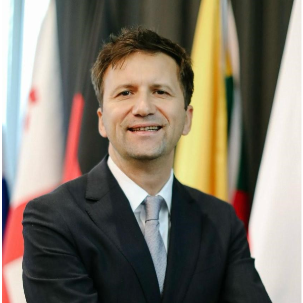 Cosmin  Belacurencu 