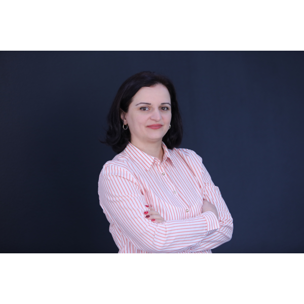 Ekaterine  Sichinava 